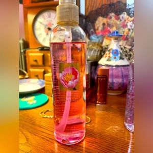 *RARE*Victoria’s Secret My Desire spray and perfumes *RARE*